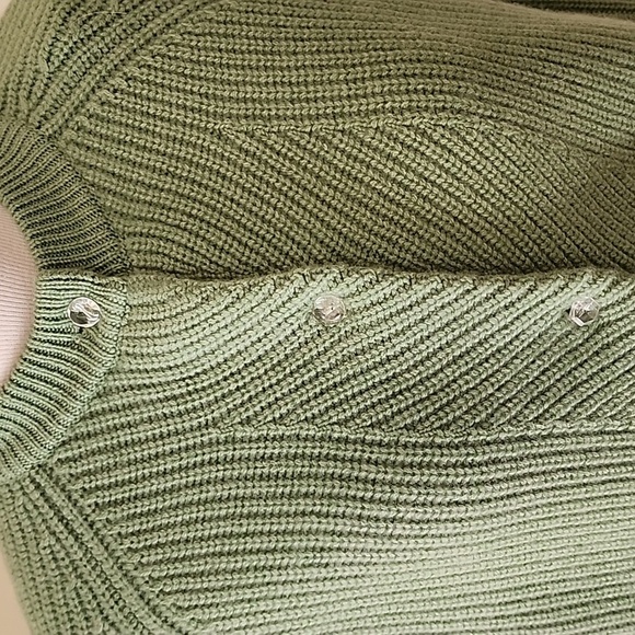 New! Demylee NY small sage green mindy cashmere cardigan . - Picture 3 of 13